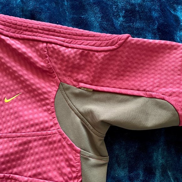 NIKE Sphere Thermal Jacket  EUC - Picture 5 of 10